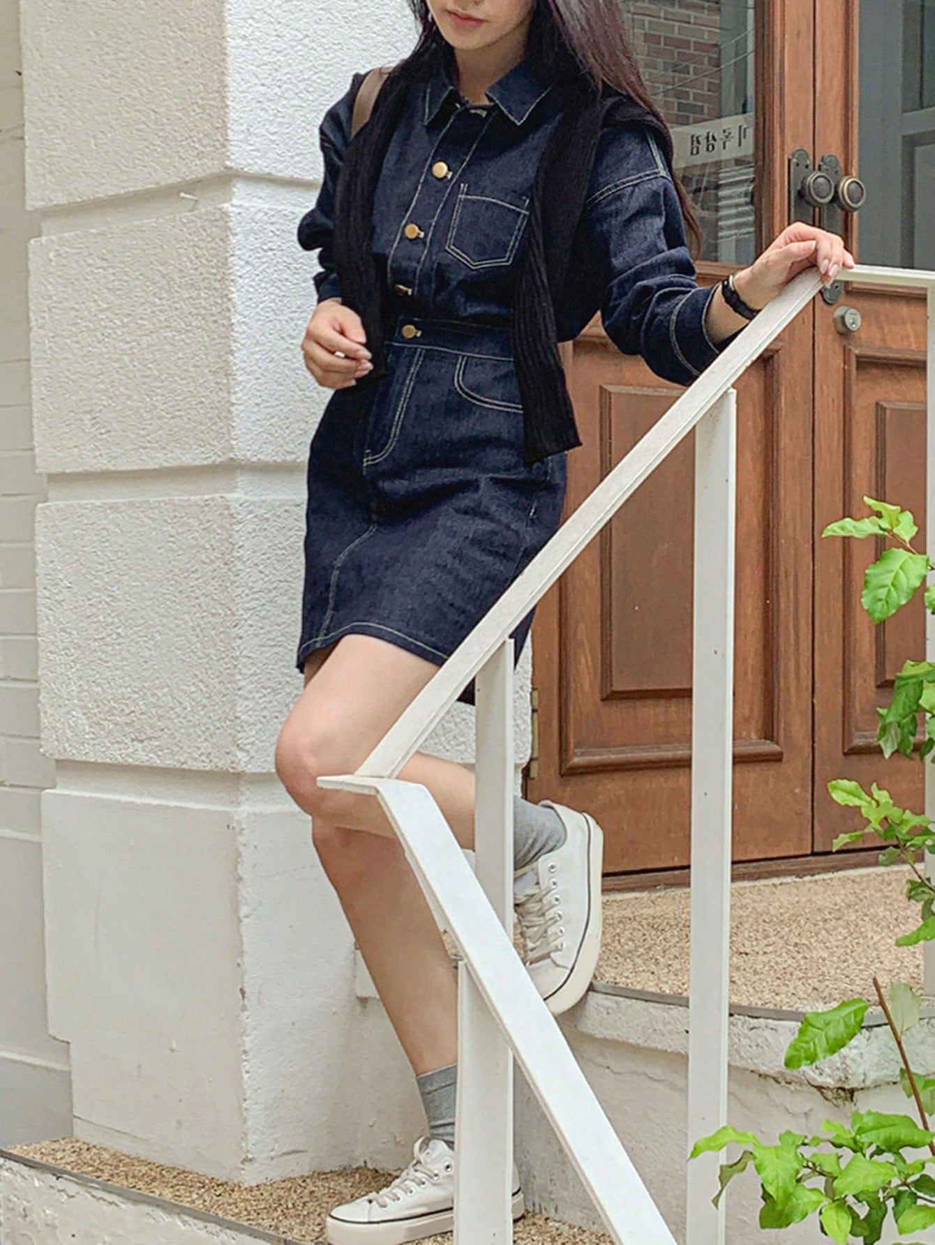 CM-DS750558 Women Casual Seoul Style Dark Wash Wrist Length Solid Button Front Denim Dress
