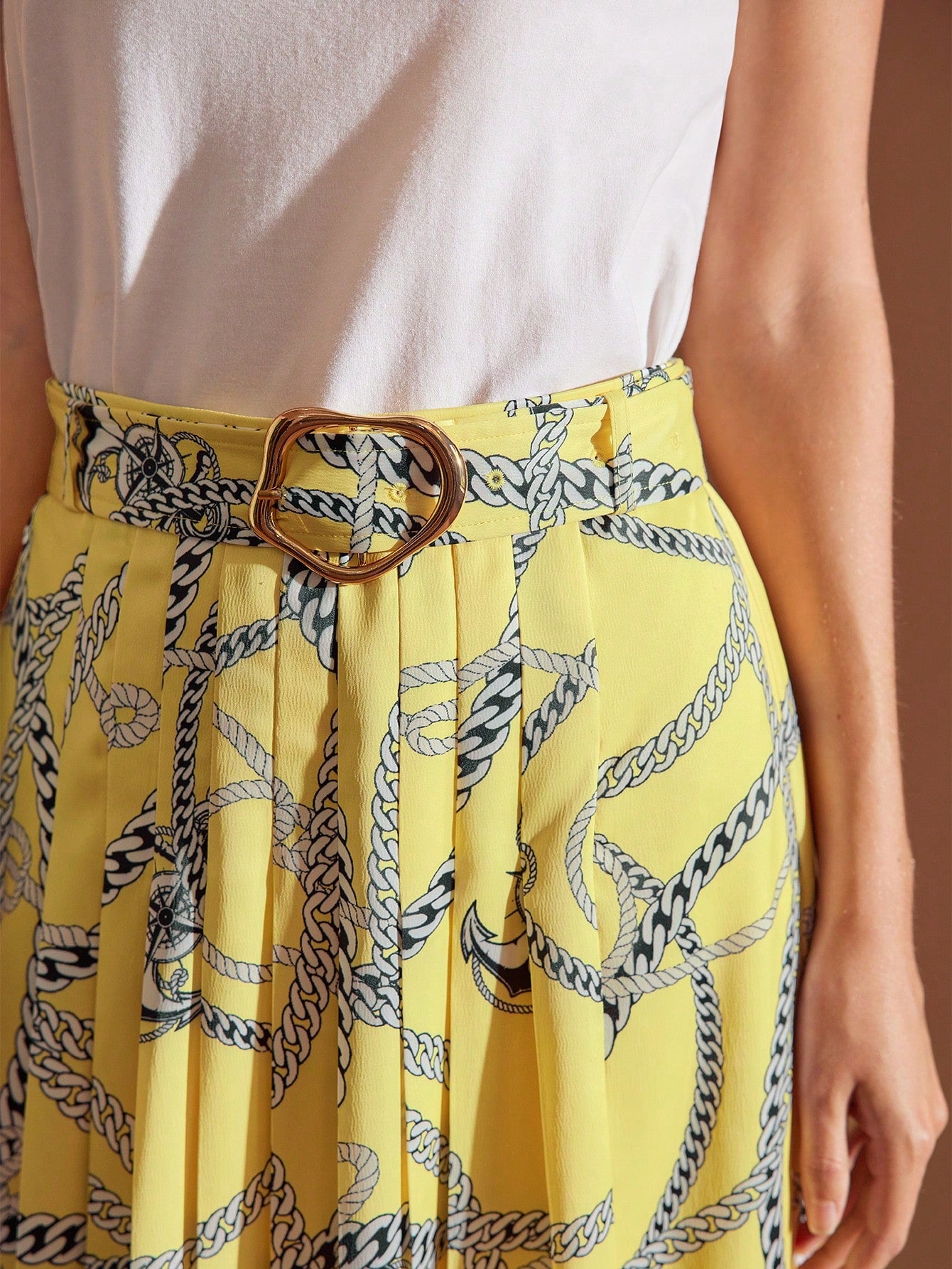 CM-BS140691 Women Elegant Seoul Style Chain Print Buckle Belted Split Thigh Pleated Skirt - Yellow