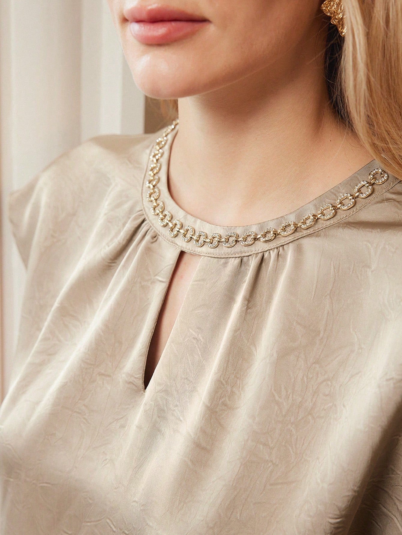 CM-TS423216 Women Elegant Seoul Style Rhinestone Chain Detail Keyhole Neckline Batwing Sleeve Blouse - Coffee Brown