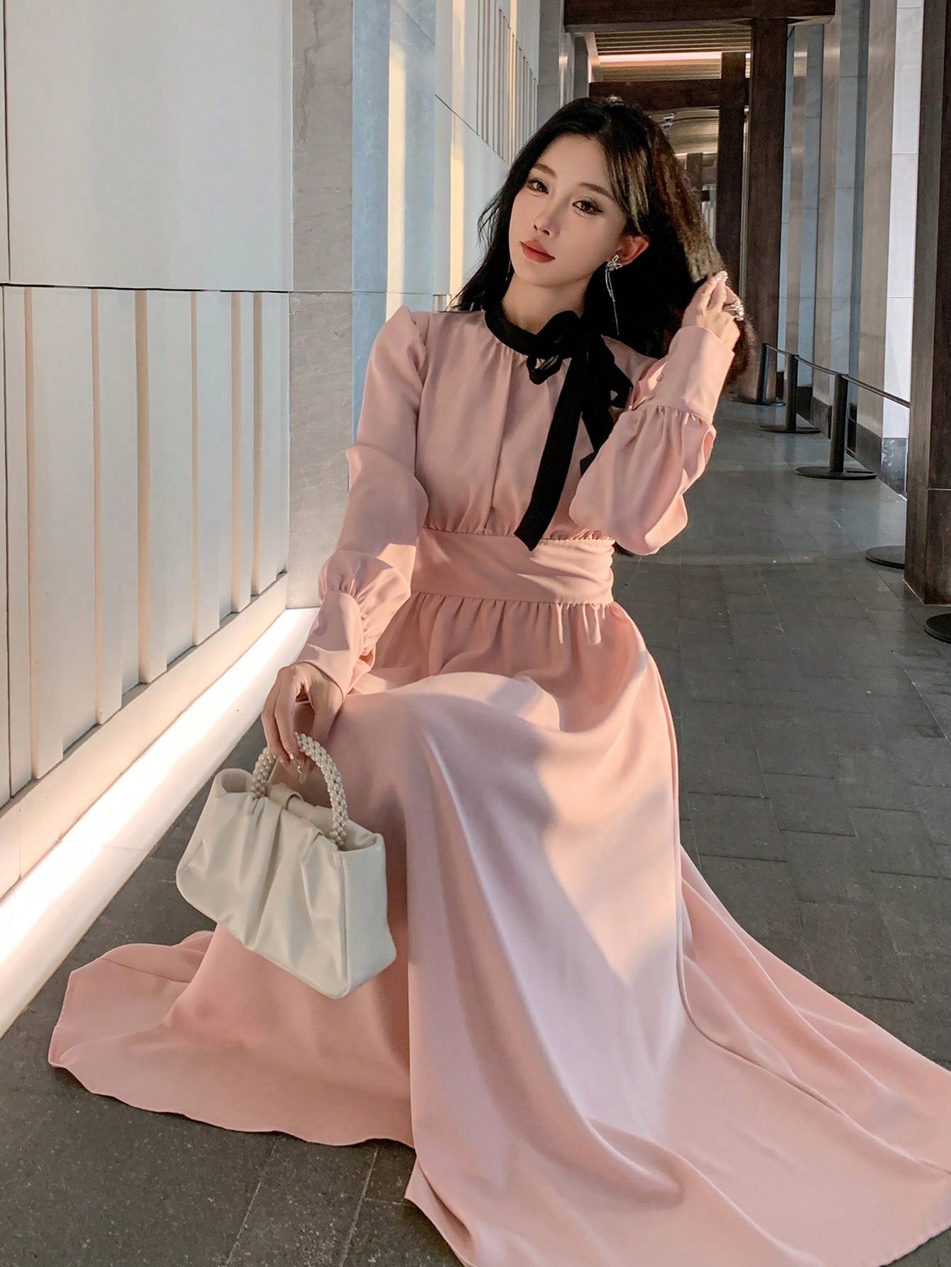 CM-DS949782 Women Elegant Seoul Style Contrast Color Collar Cinched Waist A-Line Dress