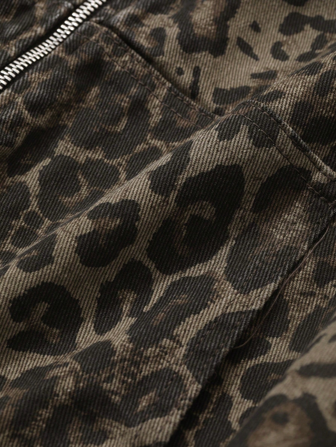CM-CS941597 Women Casual Seoul Style Leopard Print Hooded Zip-Up Oversized Denim Jacket