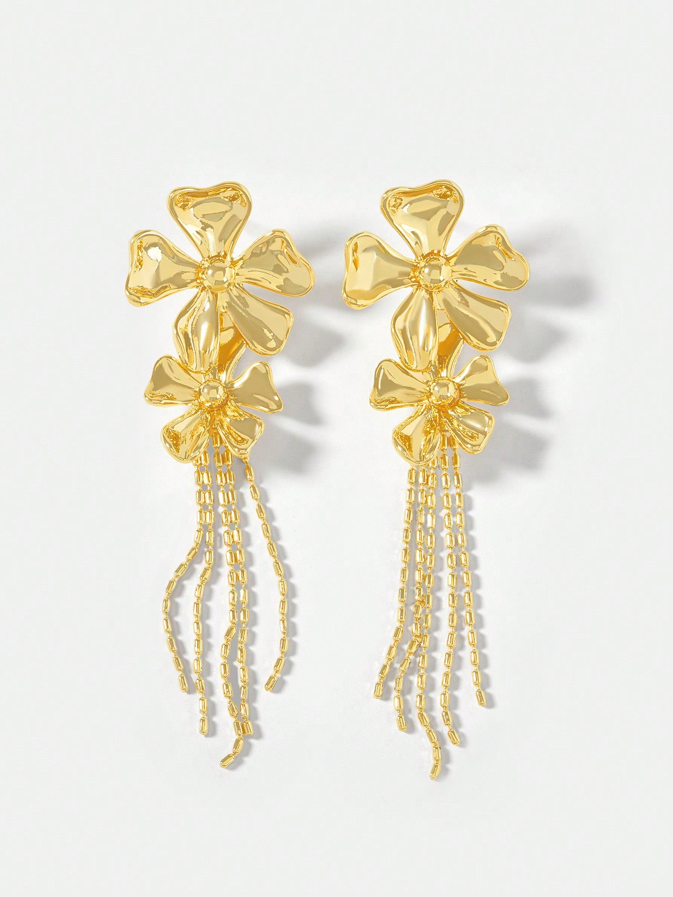 CM-AXS904664 Women Trendy Seoul Style 18K Gold Plated Fringed Floral Dangle Earrings