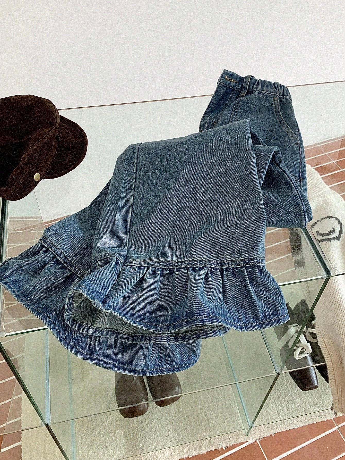 CM-BS662822 Women Casual Seoul Style Medium Wash Elastic Waist Lace Hem Slim Fit Jeans