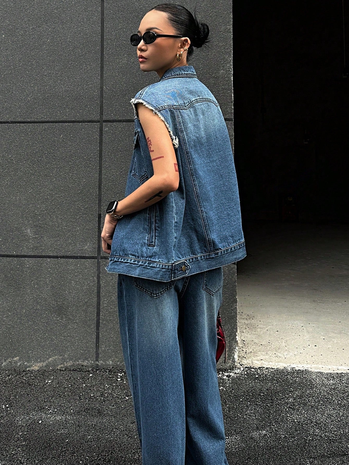 CM-SS218190 Women Casual Seoul Style Collar Neckline Sleeveless Denim Jacket With Jeans - Set