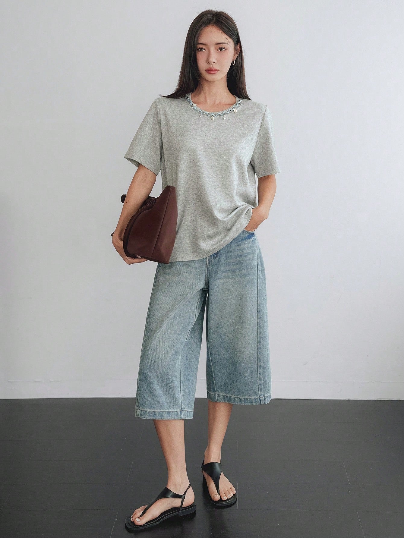 CM-BS130937 Women Casual Seoul Style Medium Wash Loose Beaded Tassel Decor Faded Straight Leg Capri Jeans