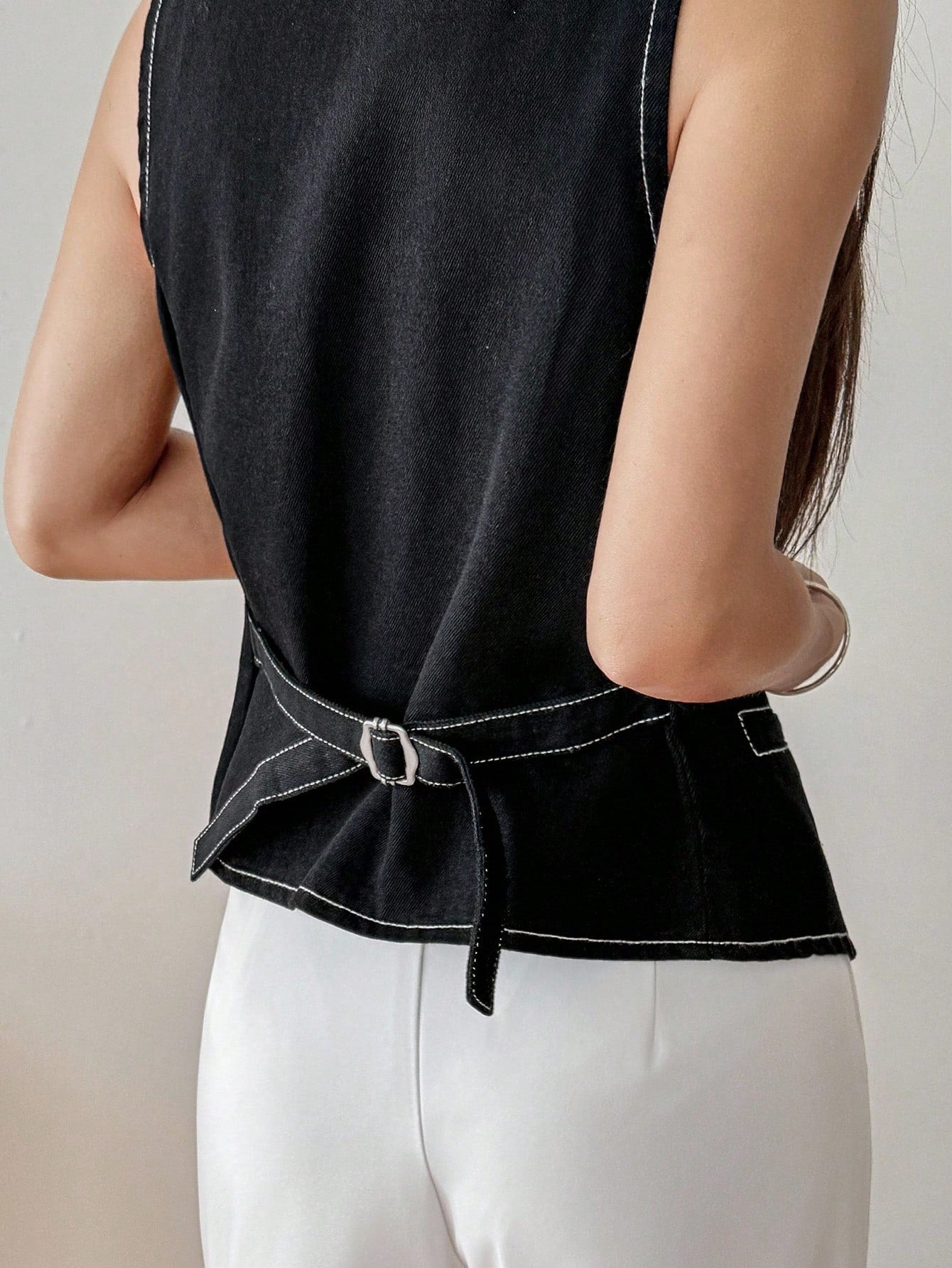CM-TS891114 Women Casual Seoul Style Beaded Flower Embellished Slim Fit Lightweight Denim Vest - Black