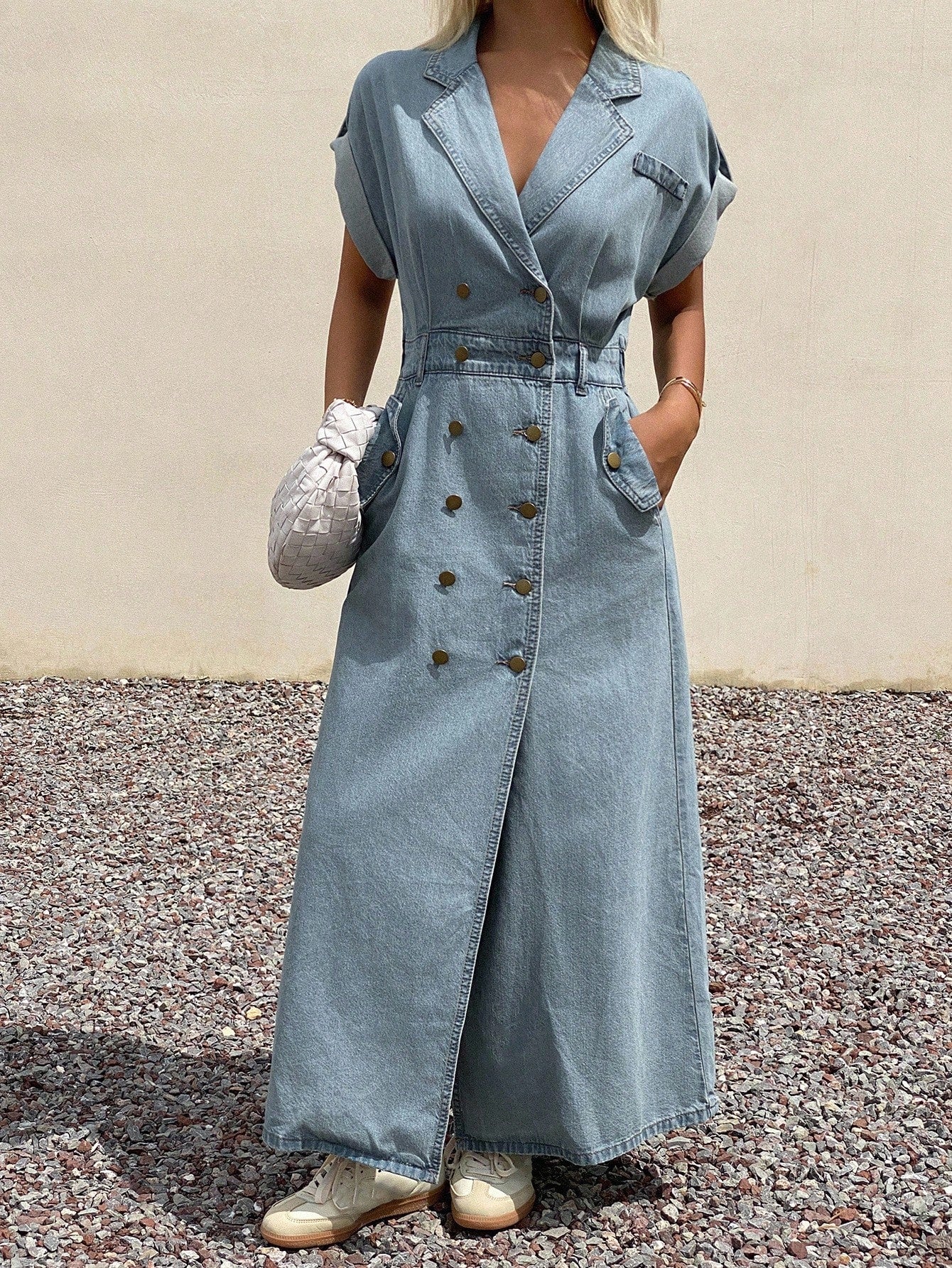 CM-DS803033 Women Casual Seoul Style Light Wash Shirt Collar Barwing Sleeve Midi Denim Dress