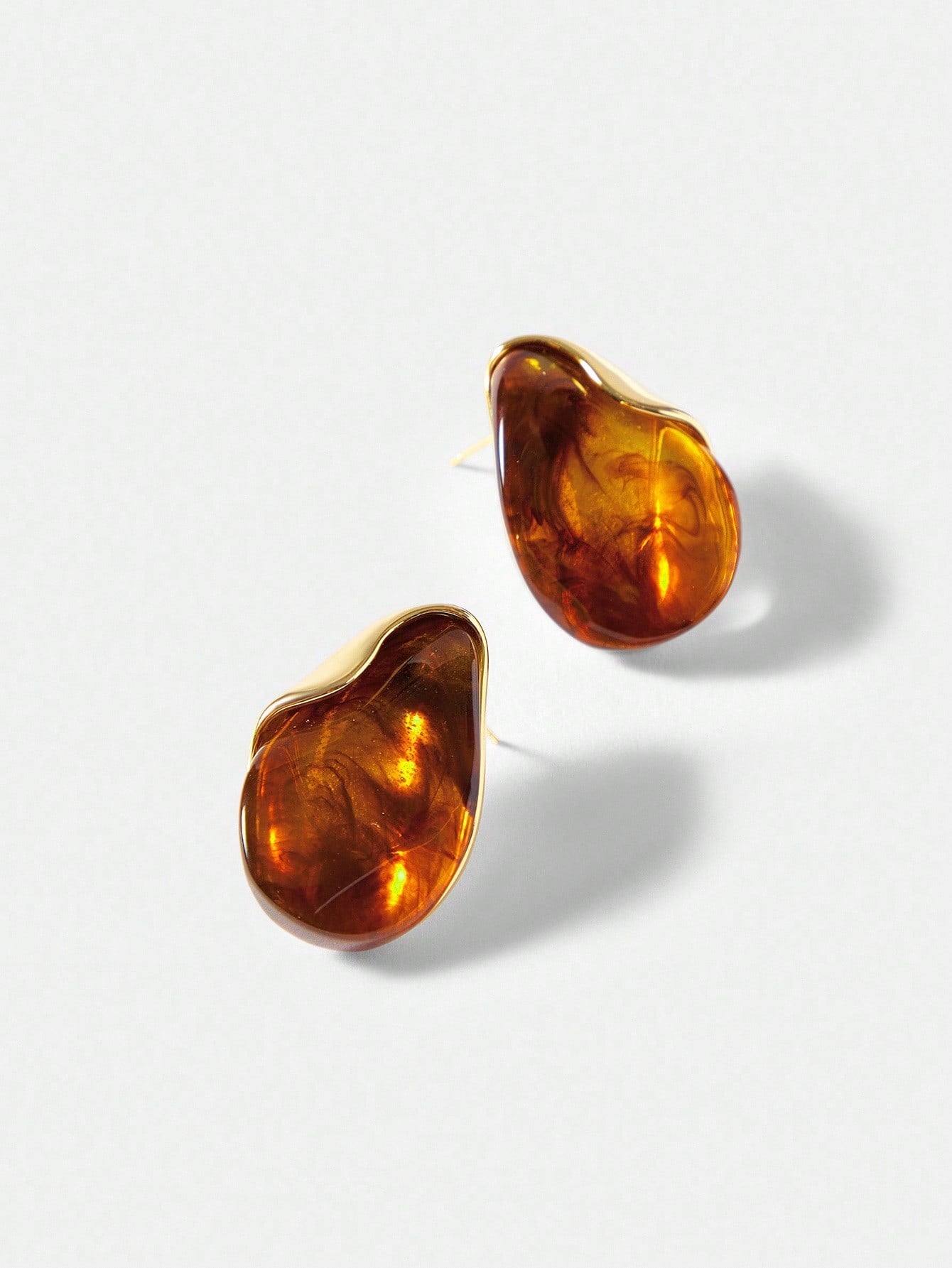 CM-AXS555955 Women Trendy Seoul Style Teardrop Resin Earrings - Brown