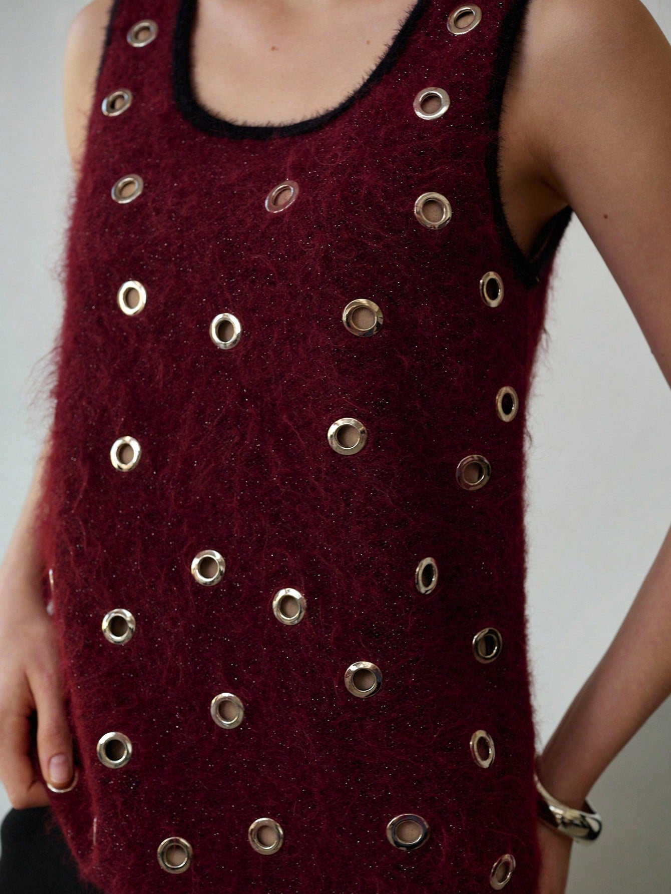 CM-TS841381 Women Elegant Seoul Style Scoop Neck Sleeveless Eyelet Tank Top - Burgundy