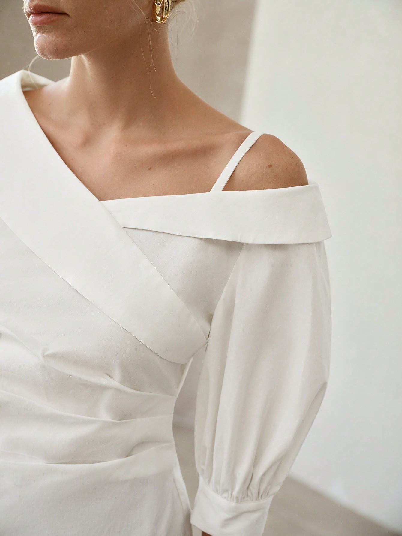 CM-TS570113 Women Elegant Seoul Style Asymmetrical Neckline Cold Shoulder 3/4 Sleeve Top - White