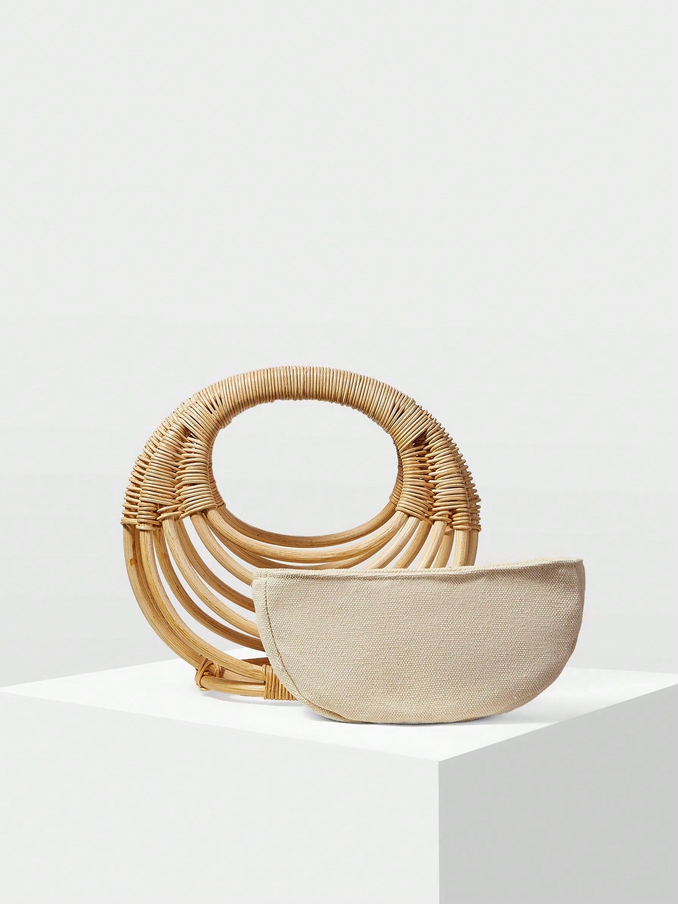 CM-BGS084064 Women Trendy Seoul Style Braid Top Handle Straw Handbag