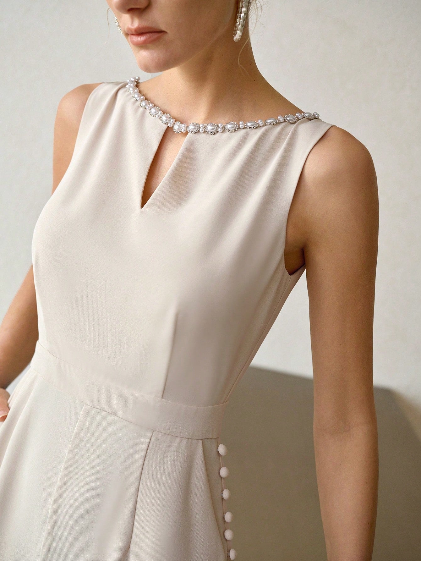 CM-JS388179 Women Elegant Seoul Style Keyhole Neckline Sleeveless High Waist Pleated Jumpsuit - Apricot