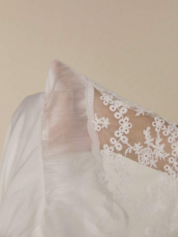 CM-TS594525 Women Elegant Seoul Style Solid Color Minimalist Lace Patchwork Long Sleeve Top - White