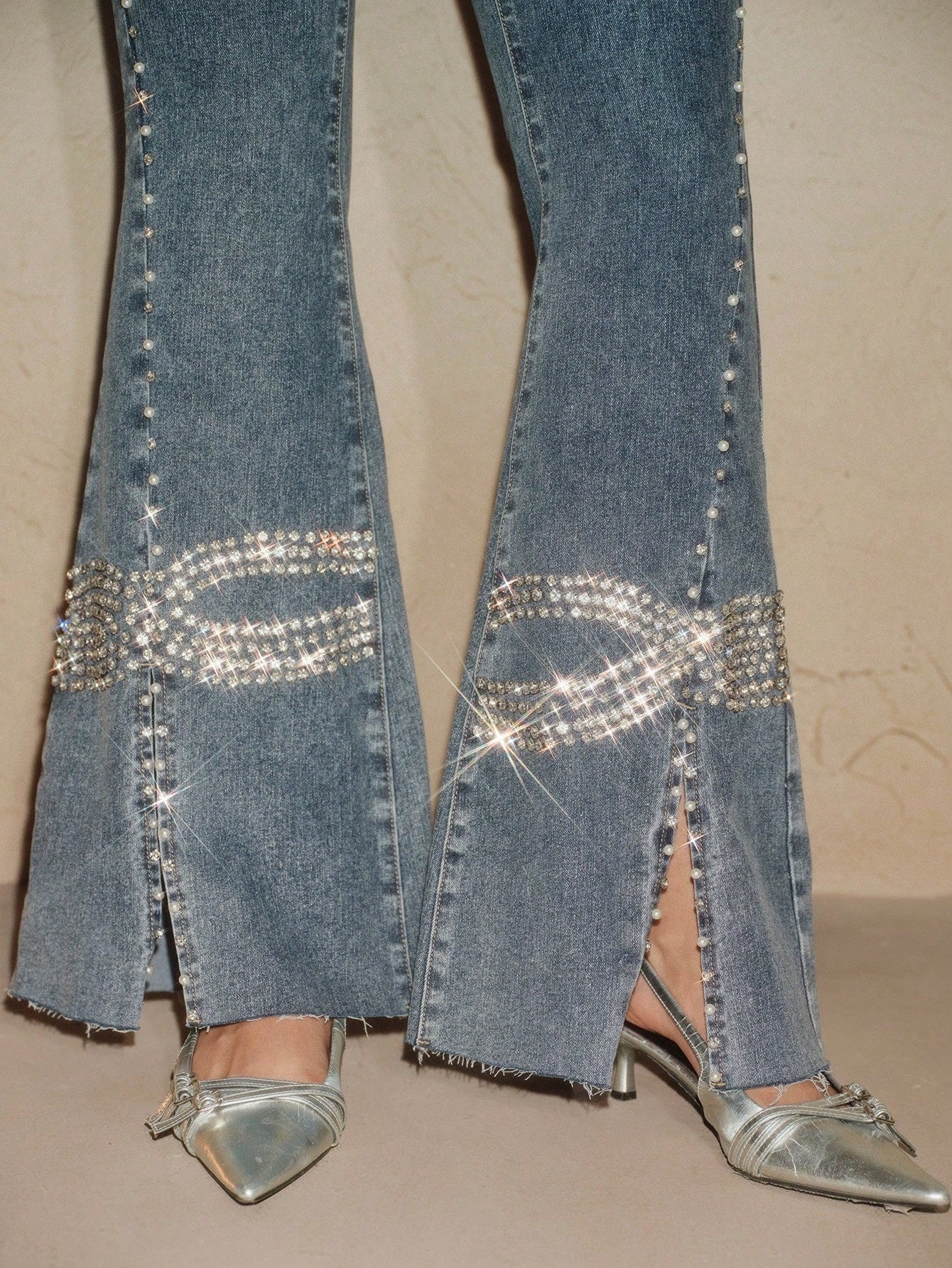 CM-BS559902 Women Elegant Seoul Style Low Waist Rhinestone Bow Flared Leg Split Hem Bell Bottom Jeans