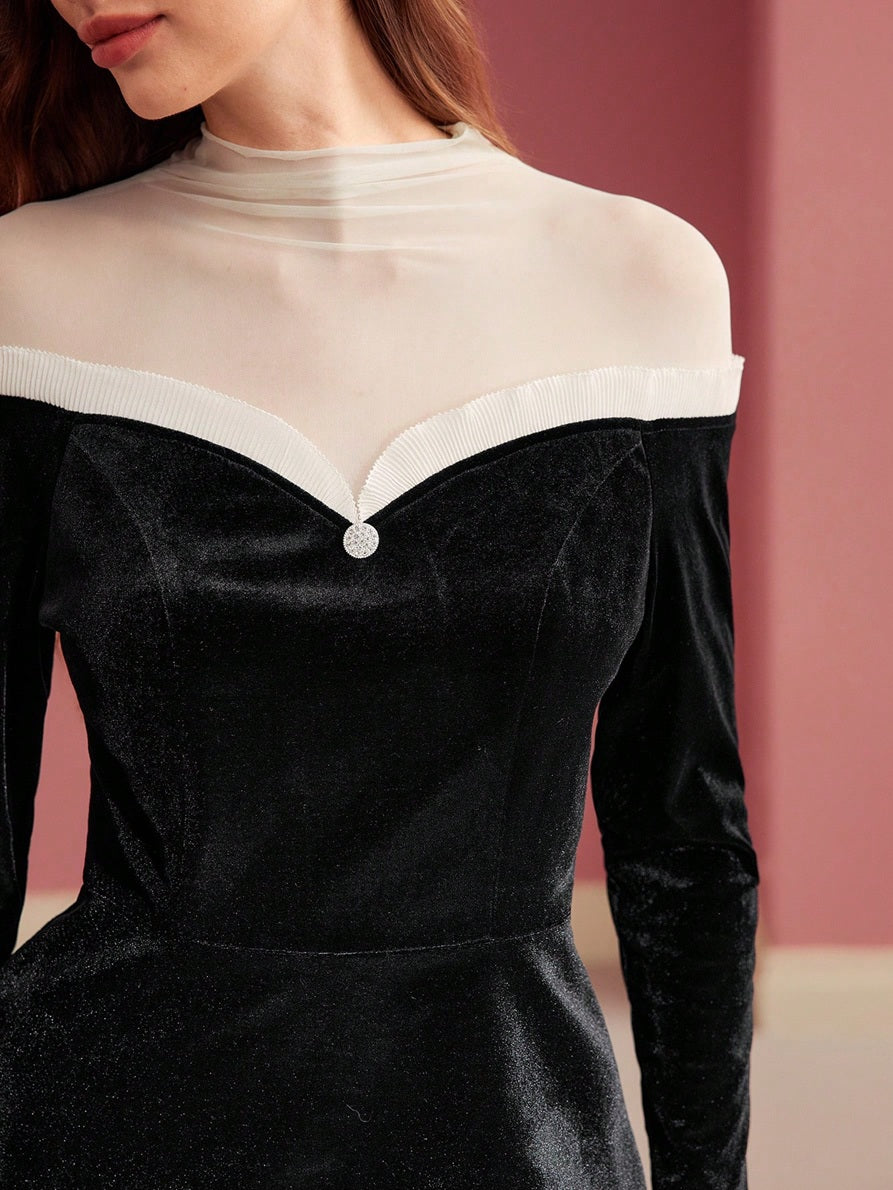 CM-TS319944 Women Elegant Seoul Style Stand Collar Long Sleeve Colorblock Contrast Mesh Velvet Top