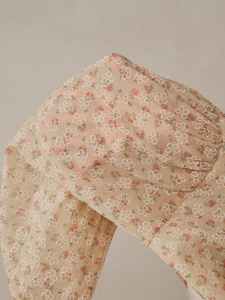 CM-TS818884 Women Trendy Bohemian Style Floral V-Neck Pleated Waist Lantern Sleeve Shirt