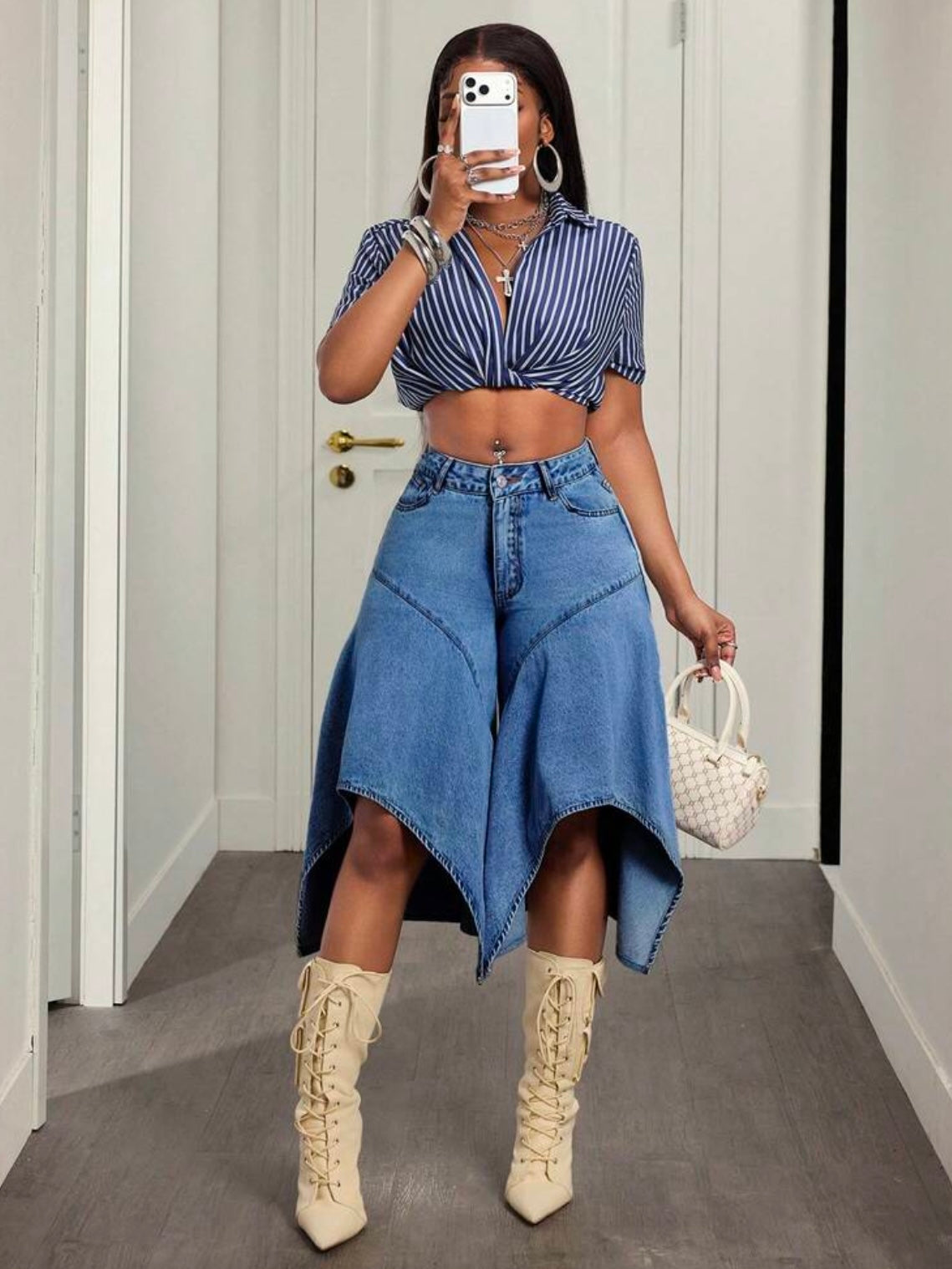 CM-BS341918 Women Casual Seoul Style Medium Wash Low Waist Wide Leg Cullote Shorts Jeans