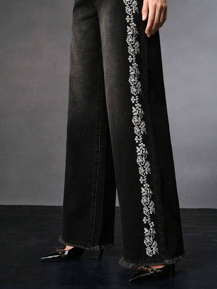 CM-BS400915 Women Elegant Seoul Style Embroidered Hollow-Out Straight Leg Pants - Black