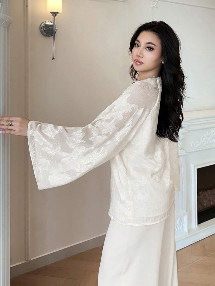 CM-TS548888 Women Elegant Seoul Style Notched Collar Embroidery Long Sleeve Blouse - Apricot