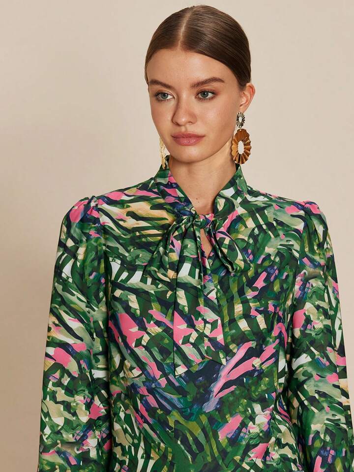 CM-TS340529 Women Casual Seoul Style Tie Neck Tropical Plant Print Long Sleeve Blouse - Green