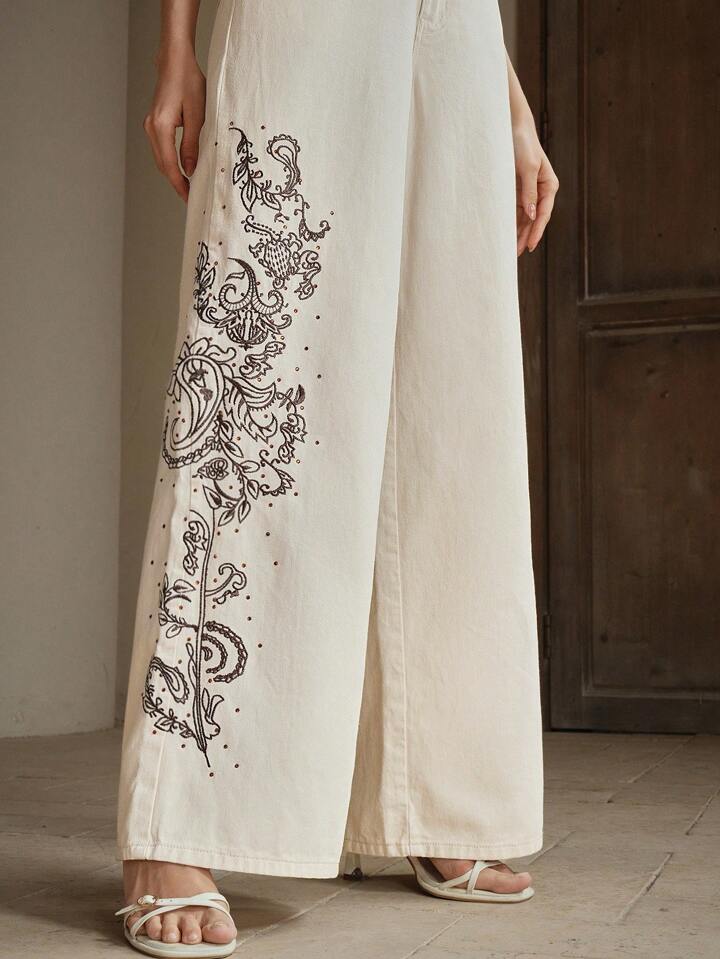 CM-BS152436 Women Elegant Seoul Style Mid Waist Embroidery Rhinestone Decor Straight Leg Jeans - Beige