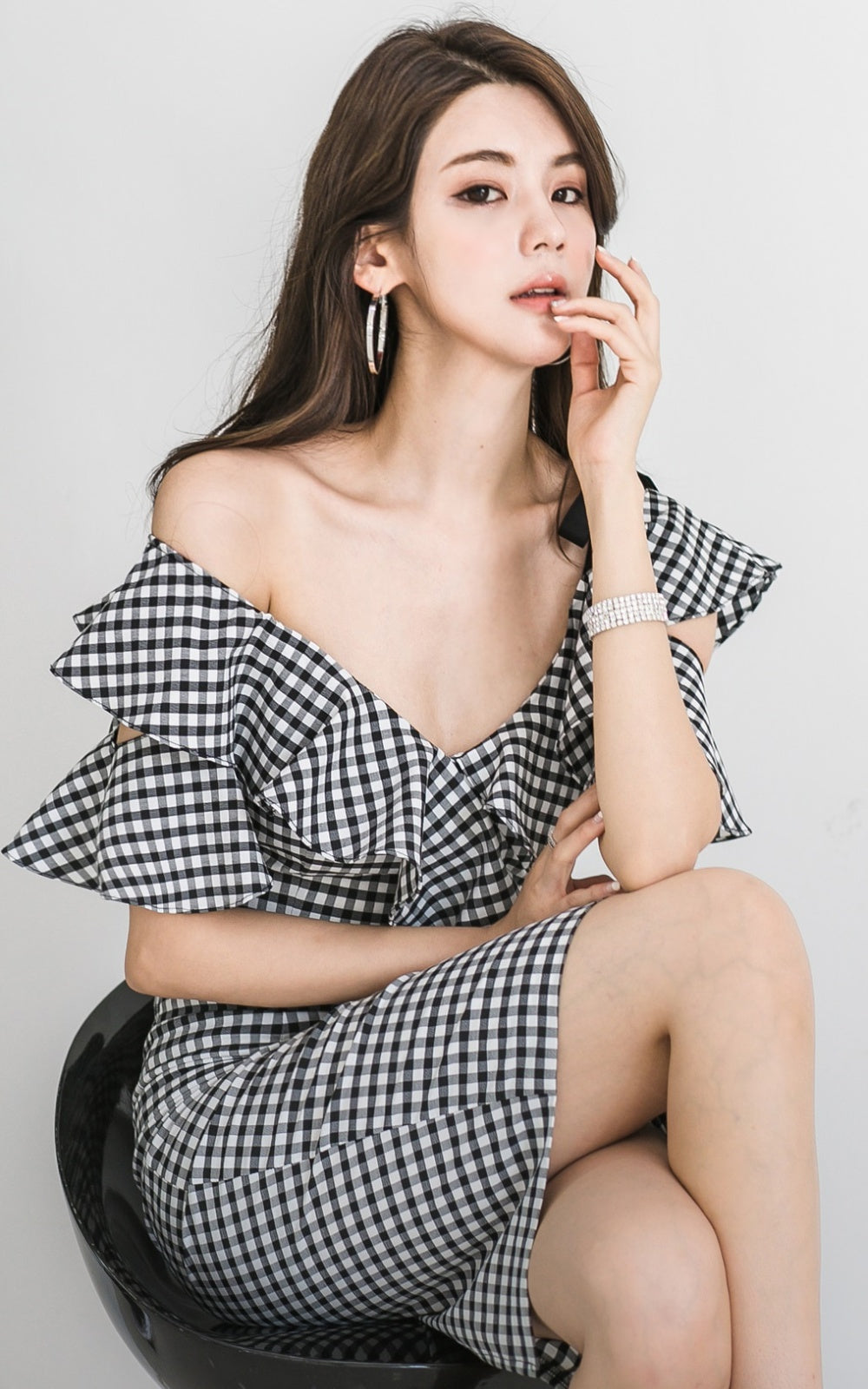 CM-DY010970 Women Elegant Seoul Style V-Neck Off the Shoulder Short Sleeve Midi Dress