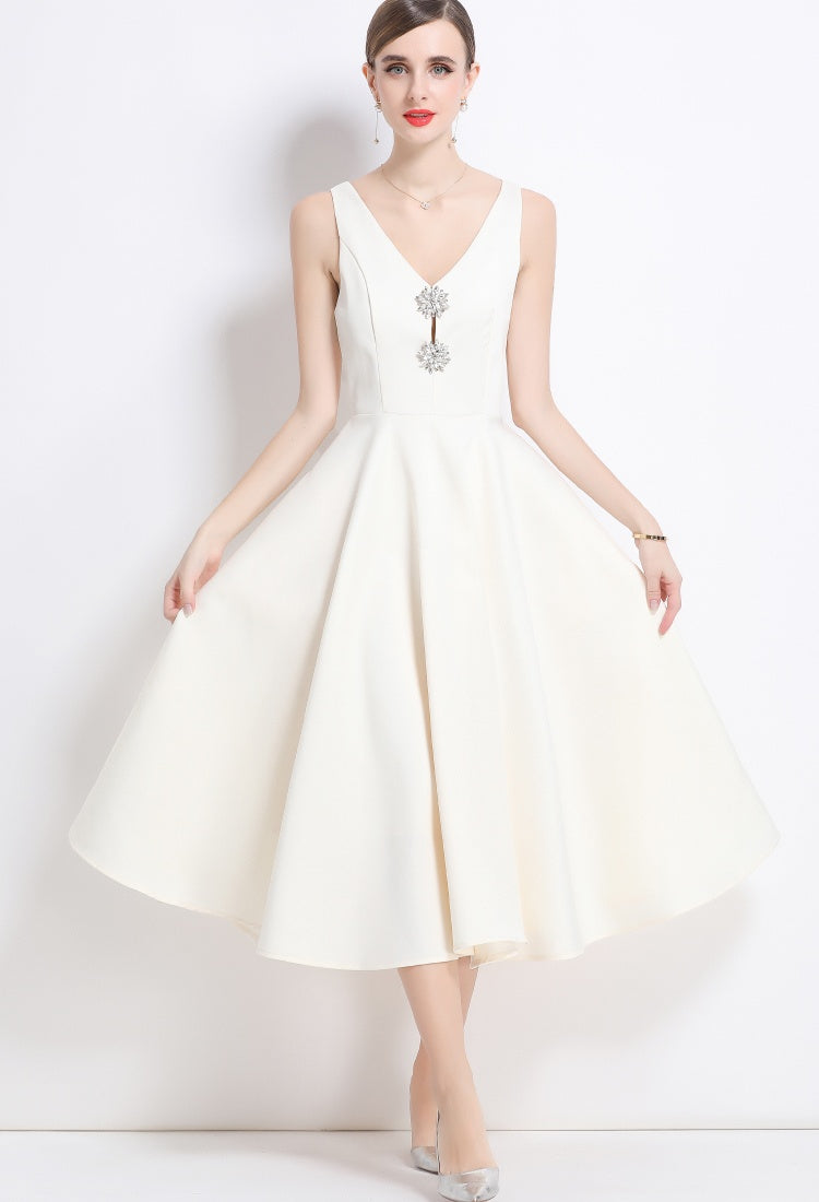 CM-DY056002 Women Elegant European Style V-Neck Sleeveless Pinched Waist Slim Midi Dress - Apricot