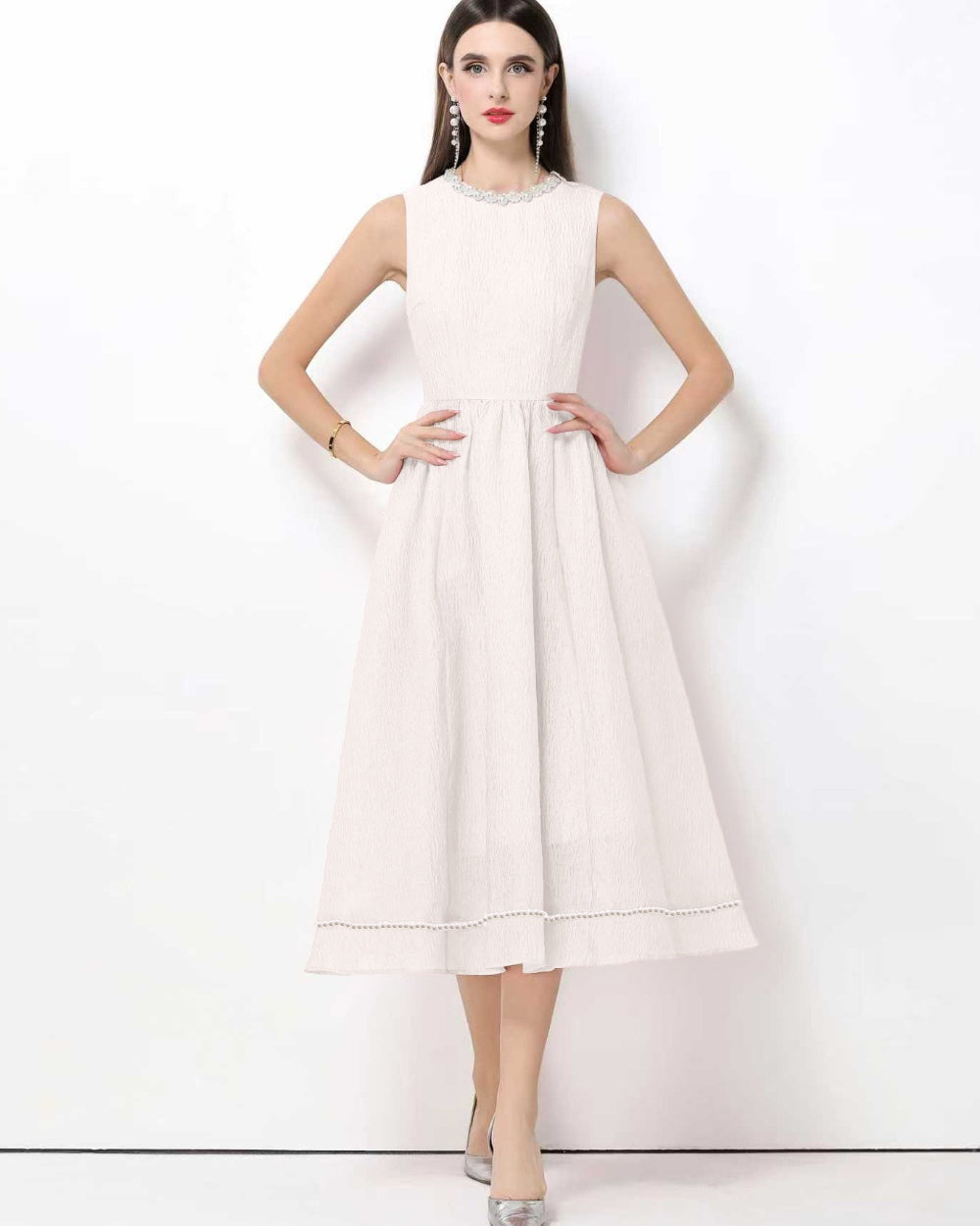 CM-DY063933 Women Elegant European Style Round Neck Sleeveless High Waist Midi Dress - Apricot