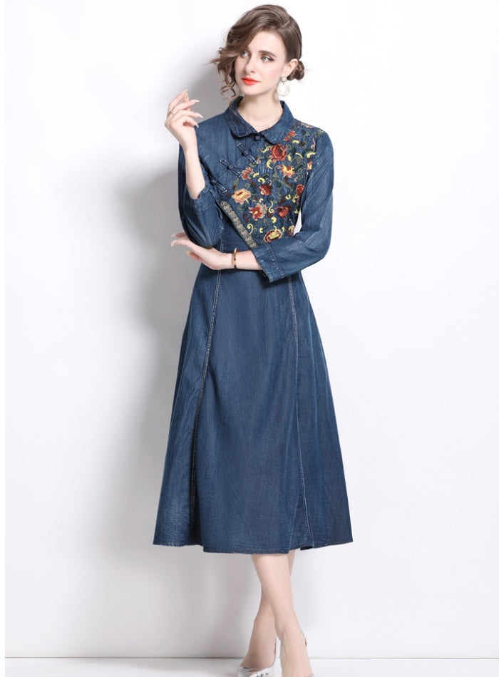 CM-DY066563 Women Elegant European Style Embroidered Collar Neckline Long Sleeve A-Line Denim Dress