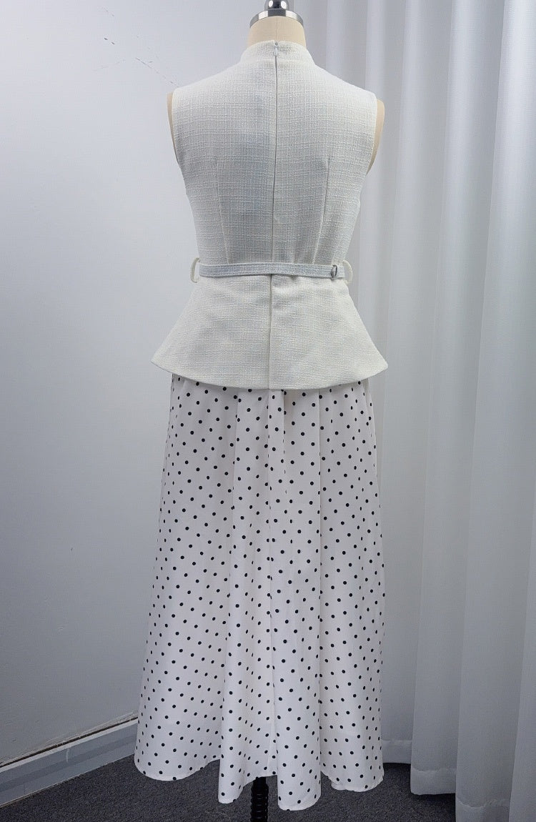 CM-DY073034 Women Elegant European Style Stand Collar Sleeveless Polka Dot Mid-Length Dress - Apricot