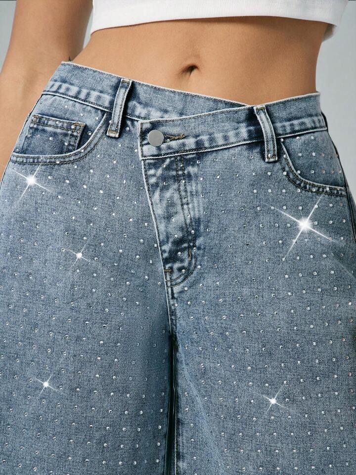 CM-BS442234 Women Casual Seoul Style Light Wash Rhinestone Embellished Overlapping Denim Capri Shorts