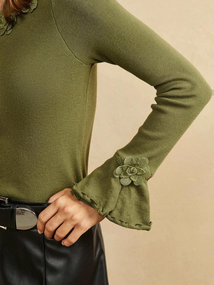 CM-CS909599 Women Elegant Seoul Style Floral Decor Round Neck Flare Sleeve Fitted Knit Sweater - Green