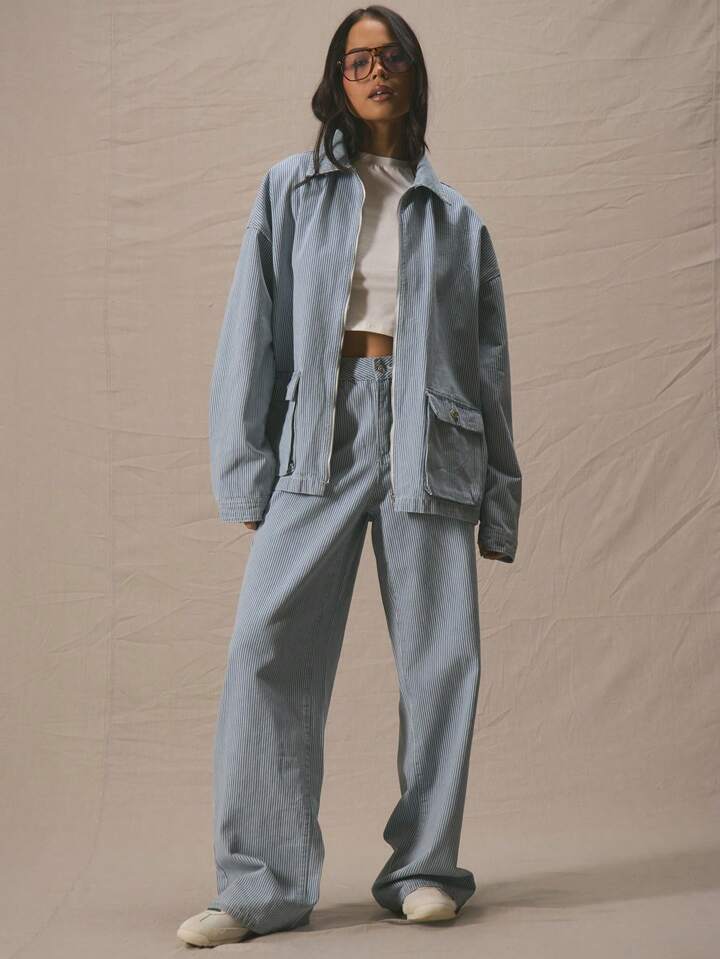 CM-CS395311 Women Casual SeouL Style Collar Neckline Long Sleeve Oversized Pinstripe Front Pockets Denim Jacket