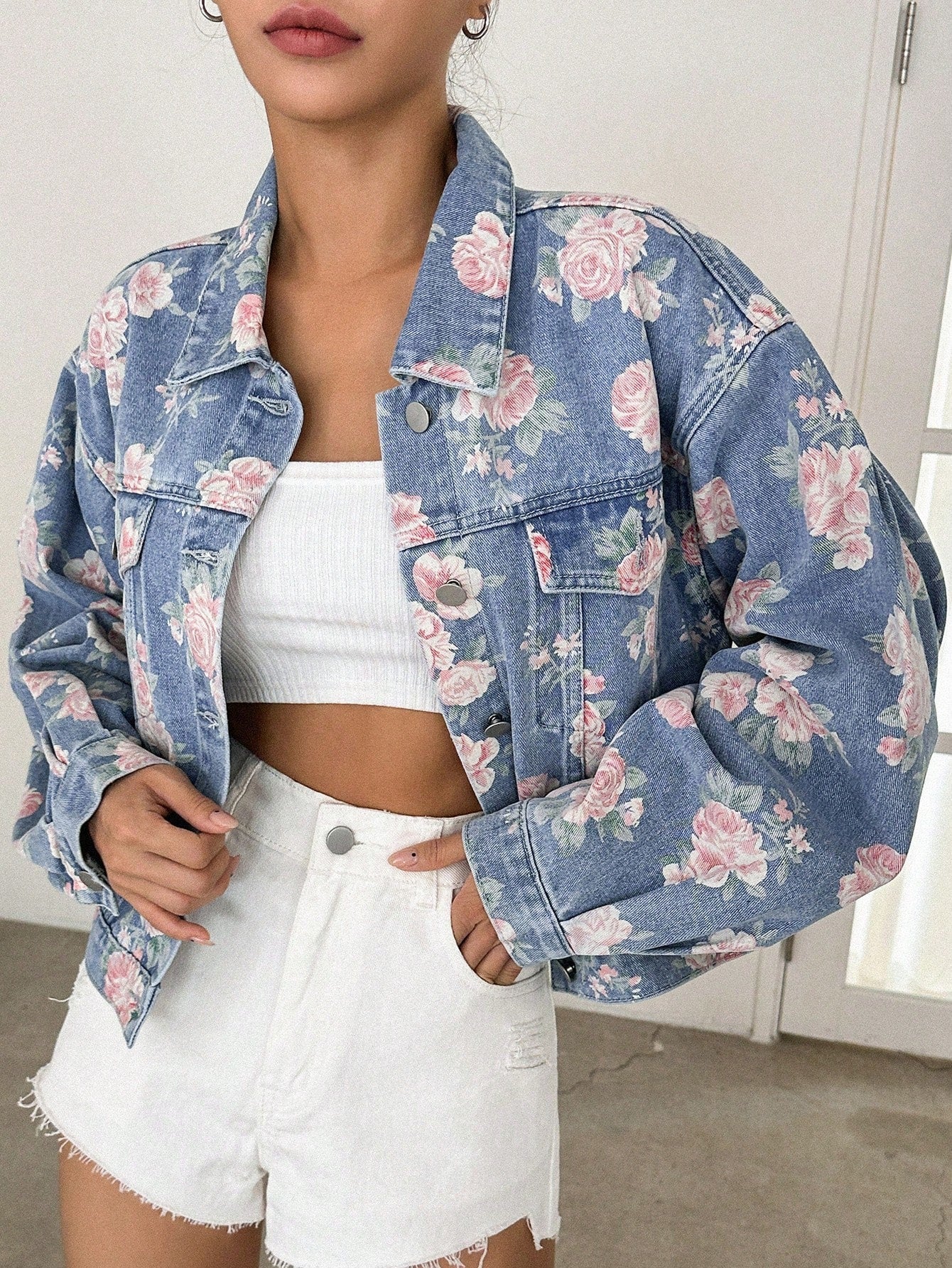 CM-CS077760 Women Casual Seoul Style Floral Print Drop Shoulder Flap Pocket Denim Jacket
