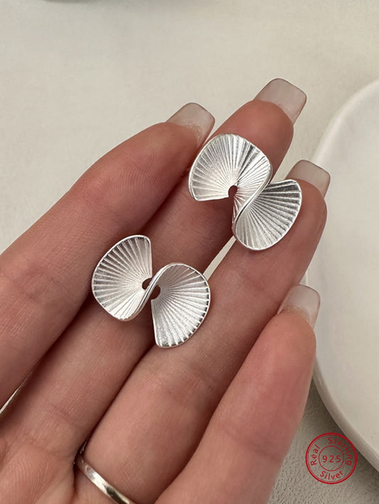 CM-AE550650 925 Sterling Silver Geometric Fan Shaped Matte Earrings