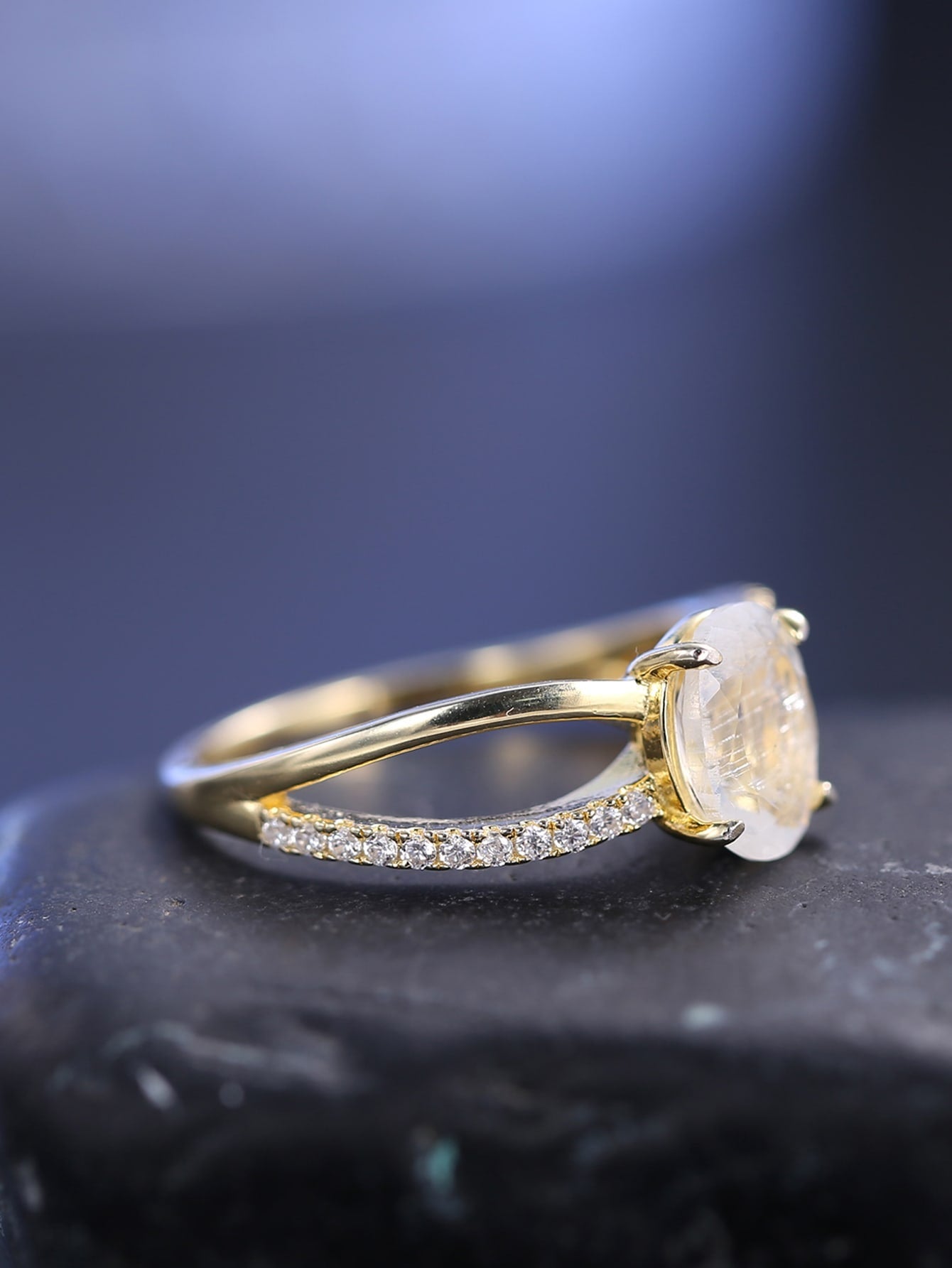 CM-AR527753 925 Sterling Silver June Birthstone Natural Milky Blue Moonstone Ring