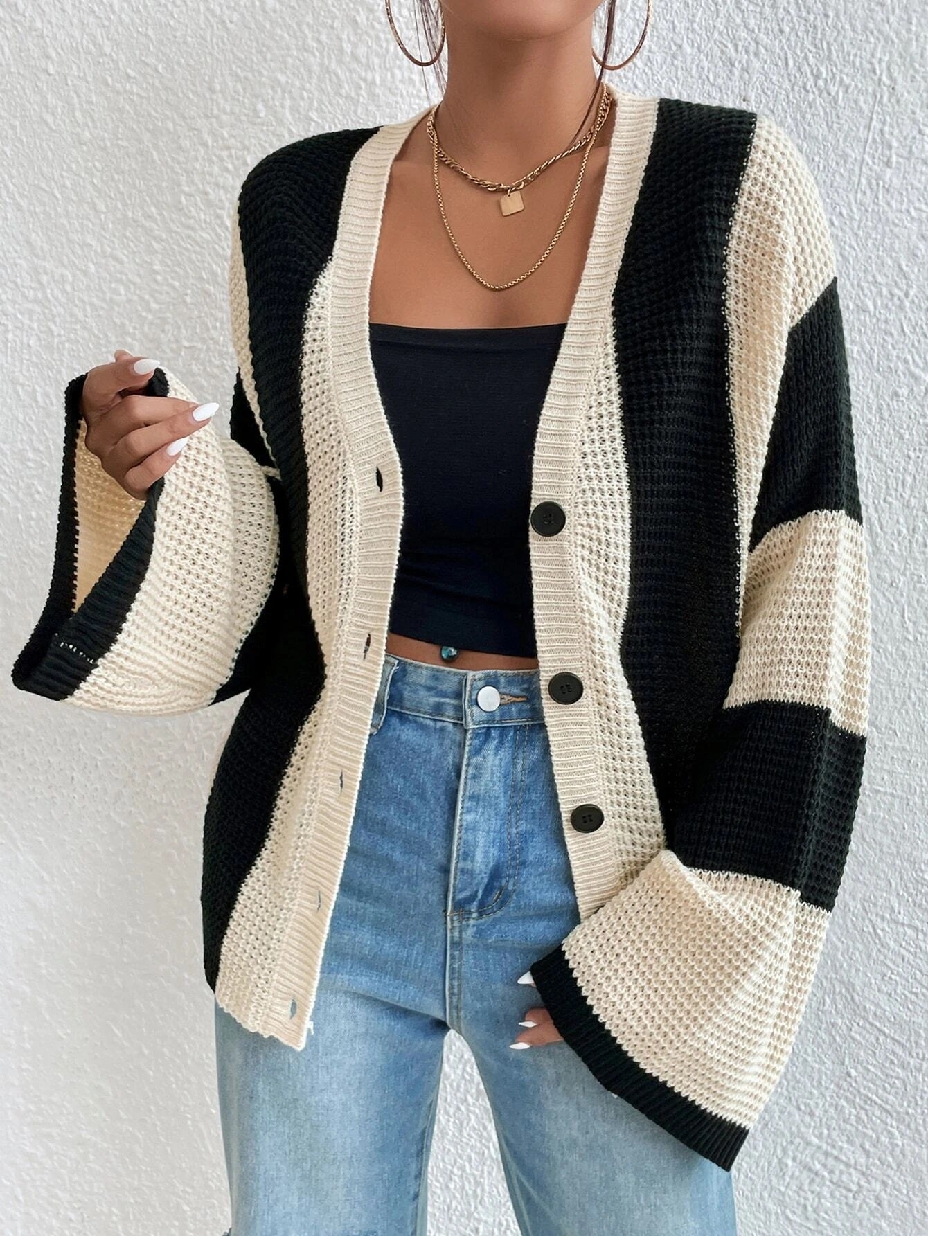 CM-CS242450 Women Casual Seoul Style Two Tone Trumpet Sleeve Single Breasted Cardigan
