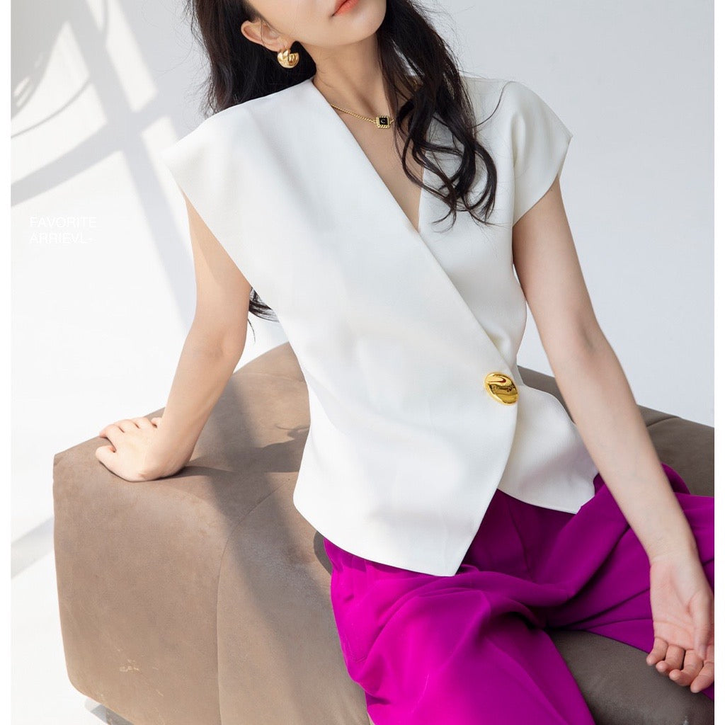 CM-TS001029 Women Casual Seoul Style V-Neck Slim Fit One Button Vest Top