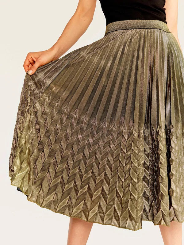 CM-BS712304 Women Casual European Style Elastic Waist Pleated Skirt - Gold