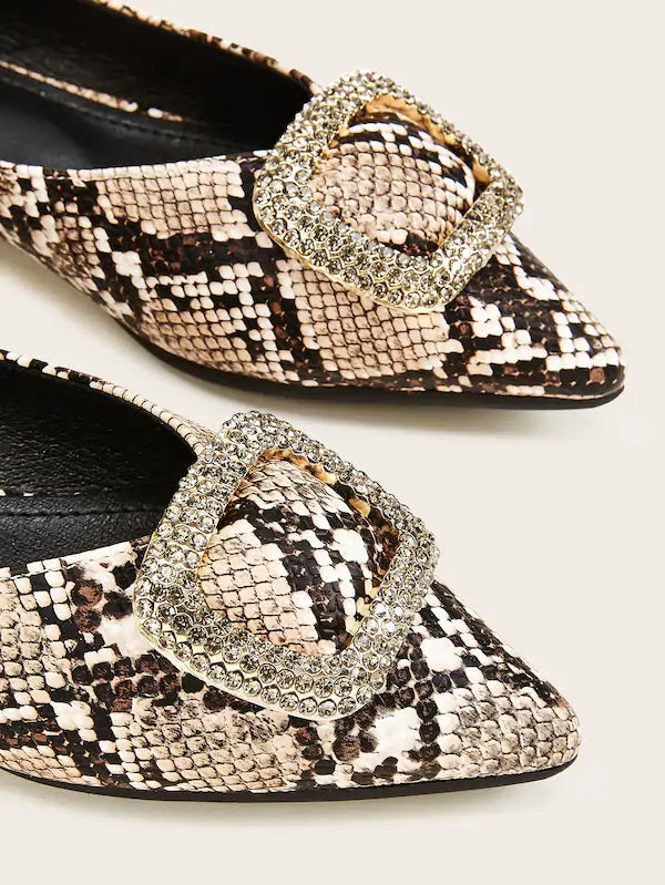 CM-SHS724473 Women Casual Seoul Style Point Toe Snakeskin Flats