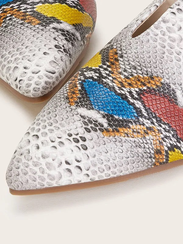 CM-SHS801375 Women Elegant Seoul Style Point Toe Snakeskin Print Flat Mules