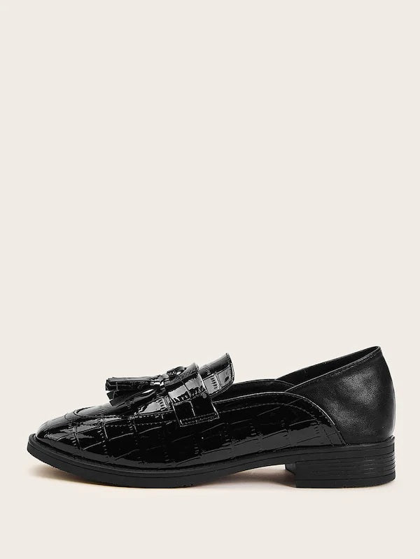 CM-SHS807060 Women Elegant Seoul Style Tassel Decor Croc Embossed Loafers - Black