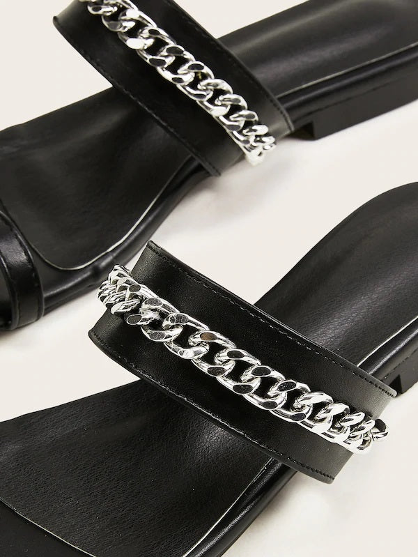 CM-SHS906870 Women Casual Seoul Style Toe Ring Chain Decor Flat Sliders - Black