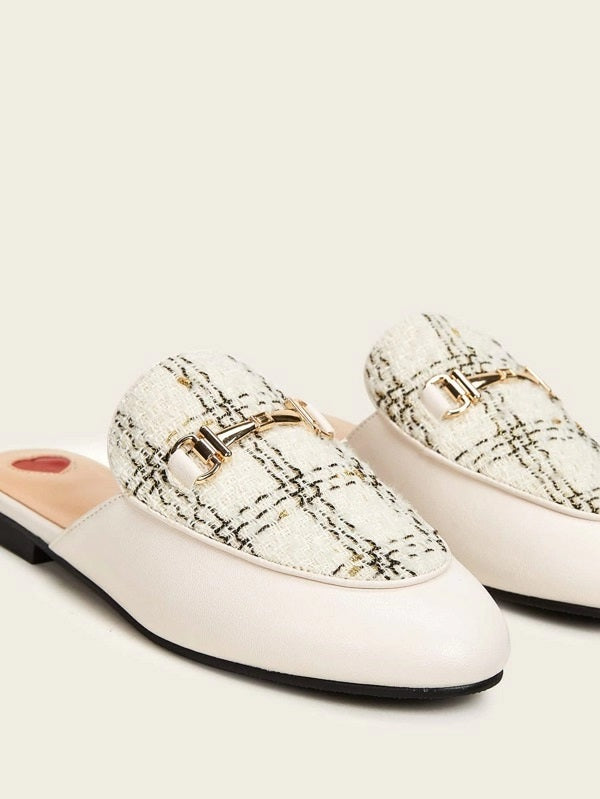 CM-SHS925674 Women Trendy Seoul Style Snaffle Decor Loafers Mules - White