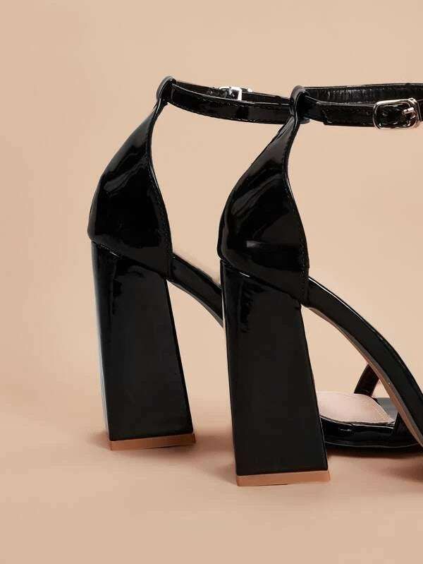 CM-SHS018836 Women Casual Seoul Style Ankle Strap Chunky Heels - Black