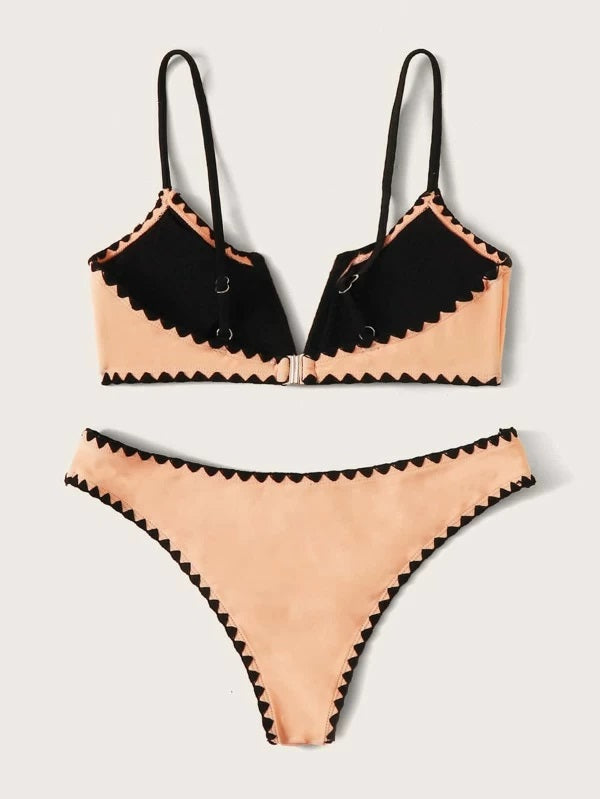 CM-SWS102084 Women Trendy Seoul Style V-Neck Wired Contrast Trim Bikini Swimsuit - Pink