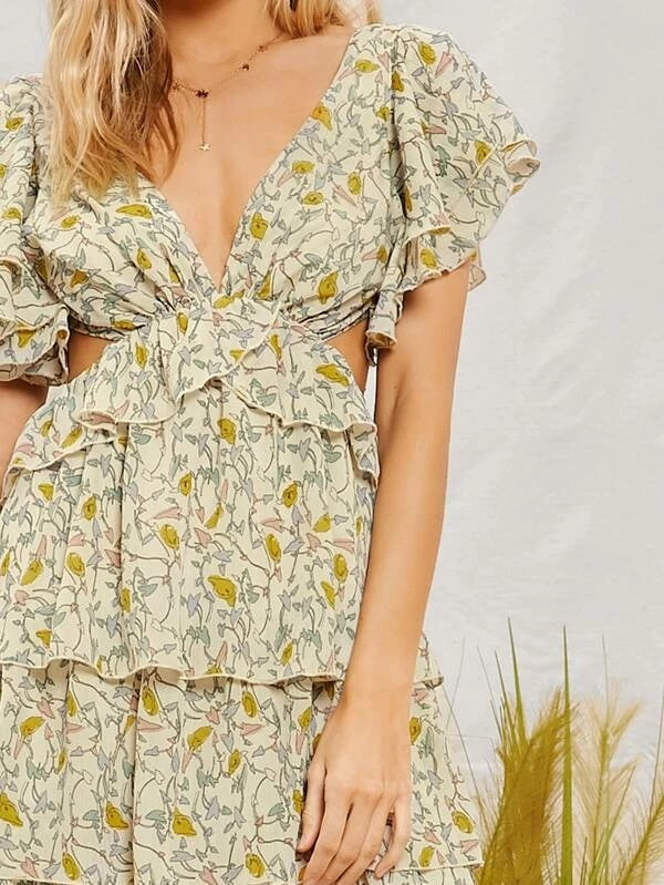 CM-DS108600 Women Elegant Bohemian Style Tie Back Flutter Sleeve Layered Floral Dress