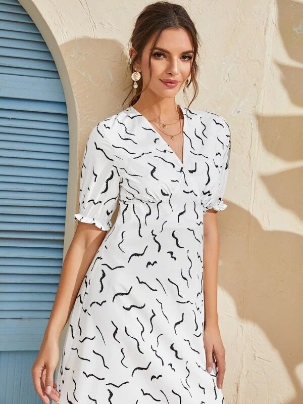CM-DS305781 Women Casual Seoul Style Short Sleeve Graphic Print High Waist A-Line Dress - White