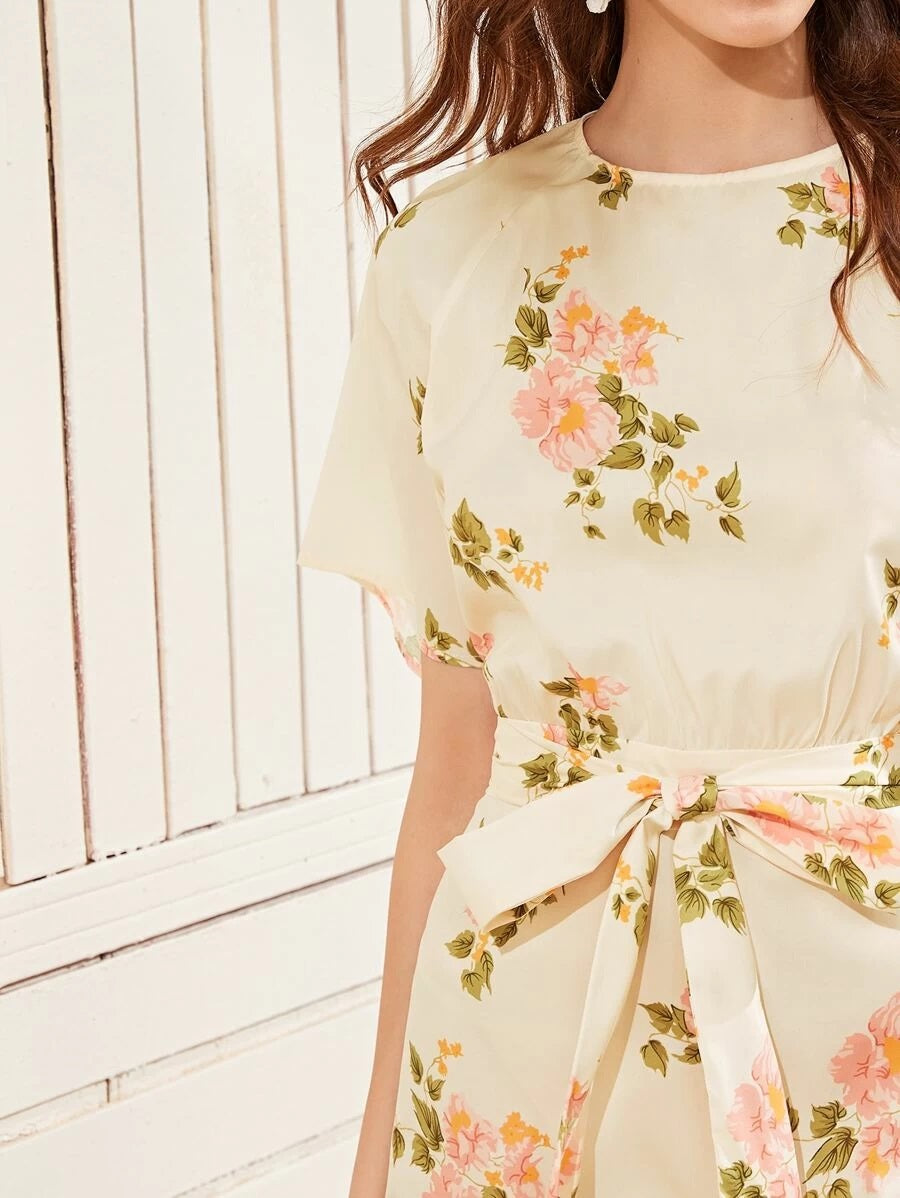 CM-DS416267 Women Elegant Seoul Style Round Neck Open Back Split Hem Floral Long Dress - Beige