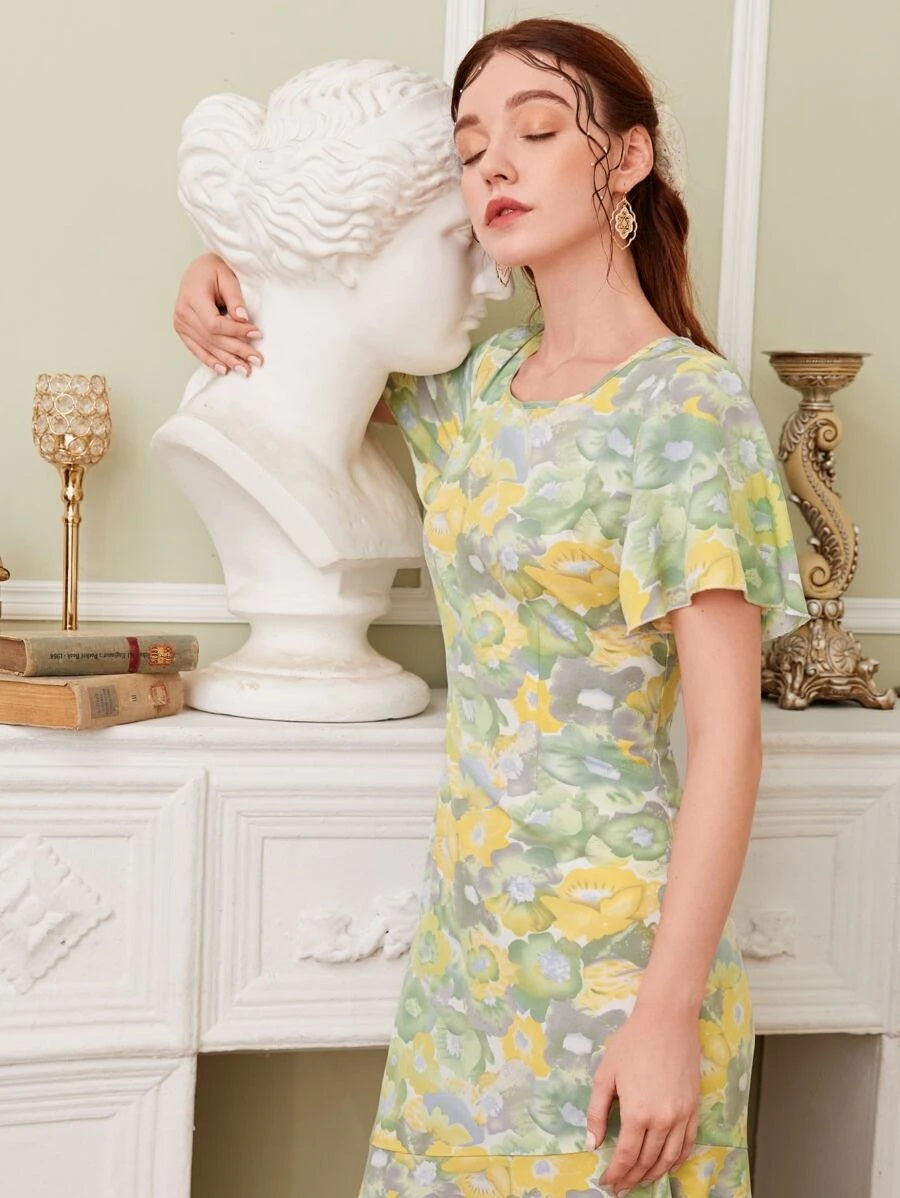 CM-DS525990 Women Elegant Seoul Style Round Neck Allover Floral Print Mermaid Hem Dress